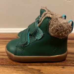 Ten Little Furry Hightop Size 4.5 Emerald Green